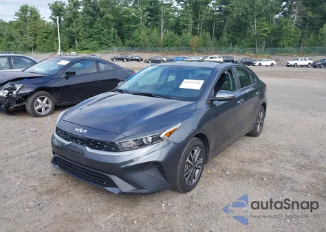 2023 Kia Forte Lxs из США, поврежденный, VIN 3KPF24ADXPE571185